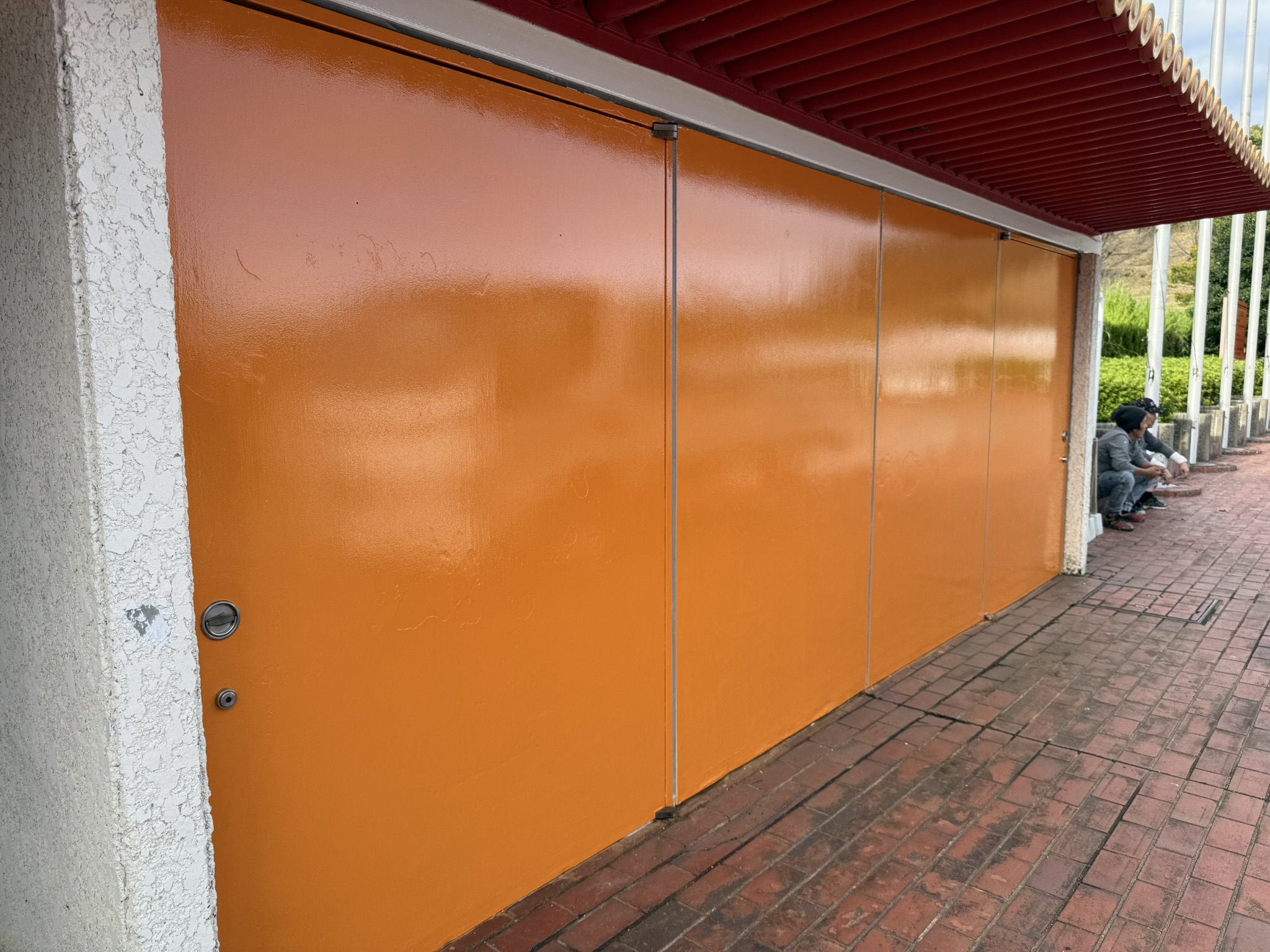 「いいいろ塗装の日」愛知こどもの国でボランティア活動をしました