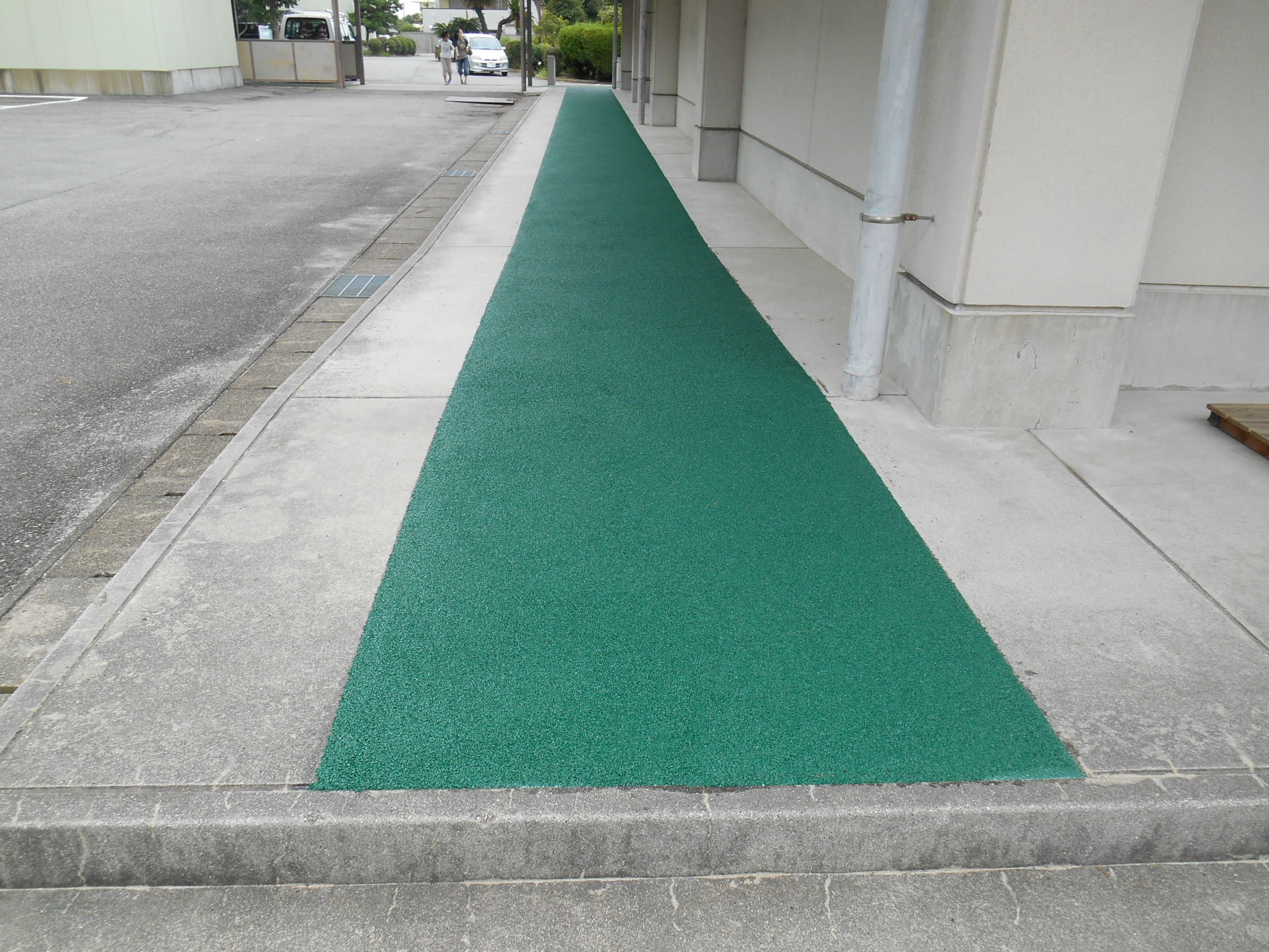 ゴムチップ舗装用塗床材